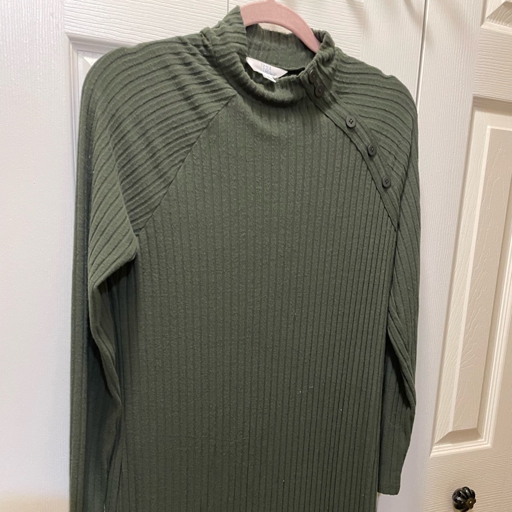 Ladies maxi length knit dress